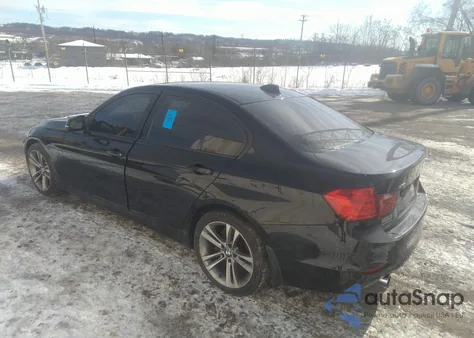 2013 BMW 335I xDrive z USA, uszkodzony, nr VIN WBA3B9C5XDJ899322